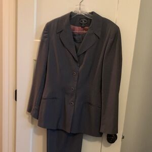 Chelsea Cambell Gray Blazer